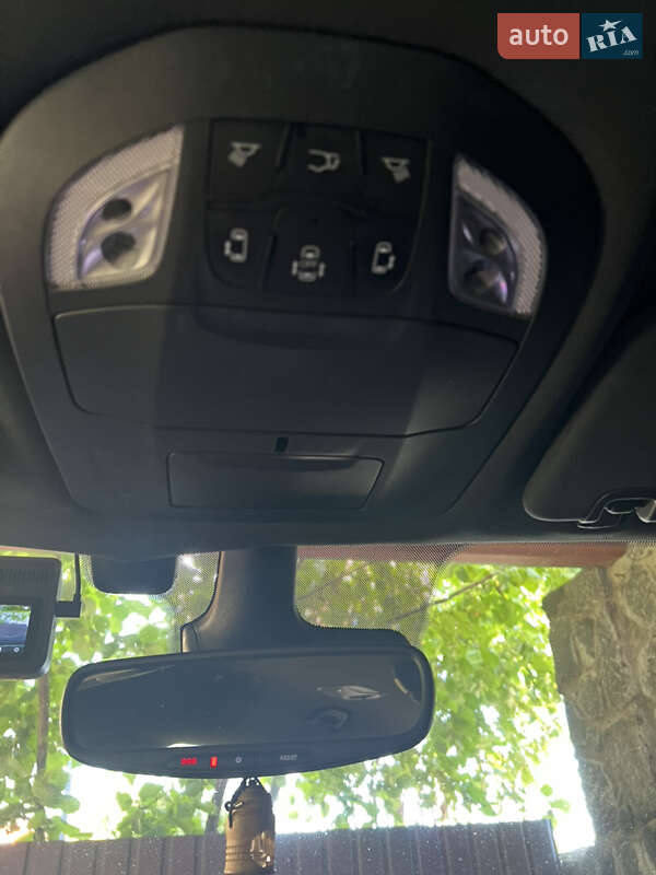Минивэн Chrysler Pacifica 2021 в Хмельницком