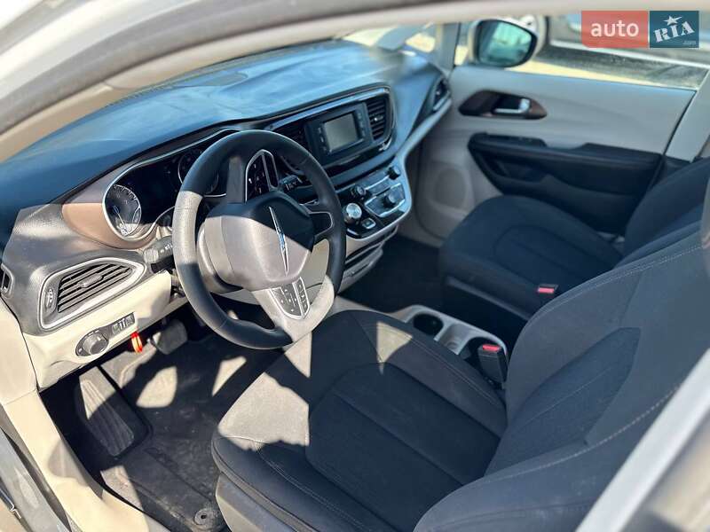 Минивэн Chrysler Pacifica 2017 в Луцке фото 5 Минивэн Chrysler Pacifica 2017 в Луцке