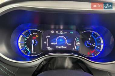 Минивэн Chrysler Pacifica 2017 в 