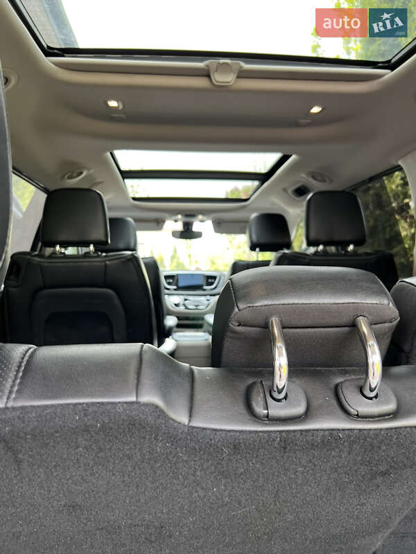 Минивэн Chrysler Pacifica 2018 в Владимире