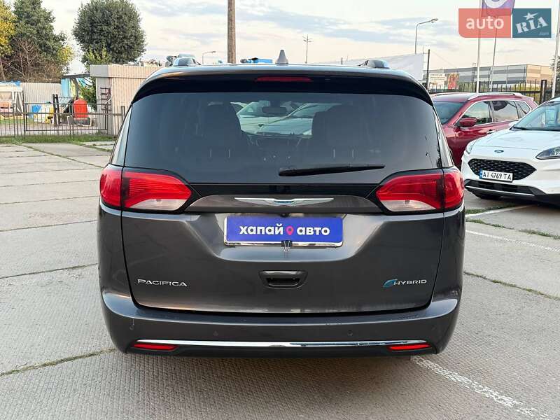 Позашляховик / Кросовер Chrysler Pacifica 2018 в Києві