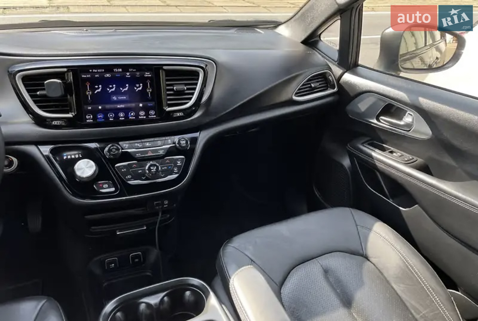 2019 Chrysler Pacifica - мініатюра 11