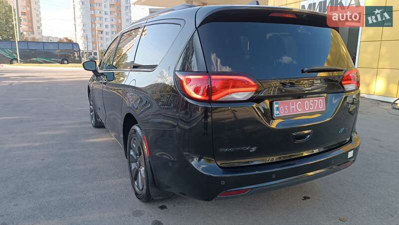 Минивэн Chrysler Pacifica 2019 в Полтаве