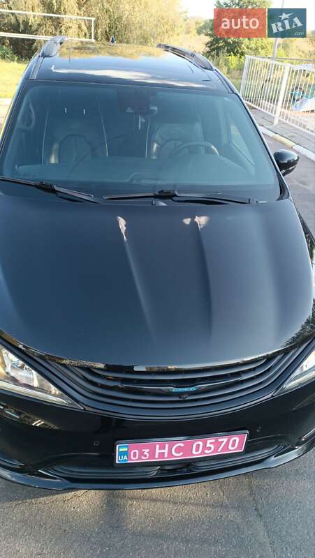 Минивэн Chrysler Pacifica 2019 в Полтаве