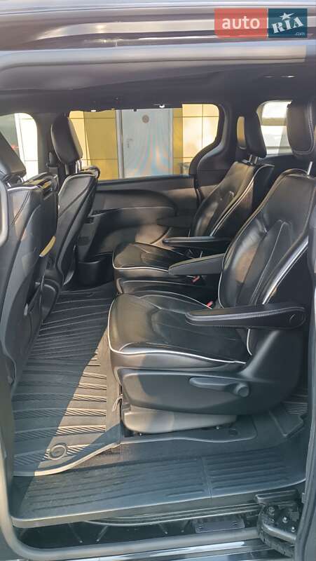 Минивэн Chrysler Pacifica 2019 в Полтаве