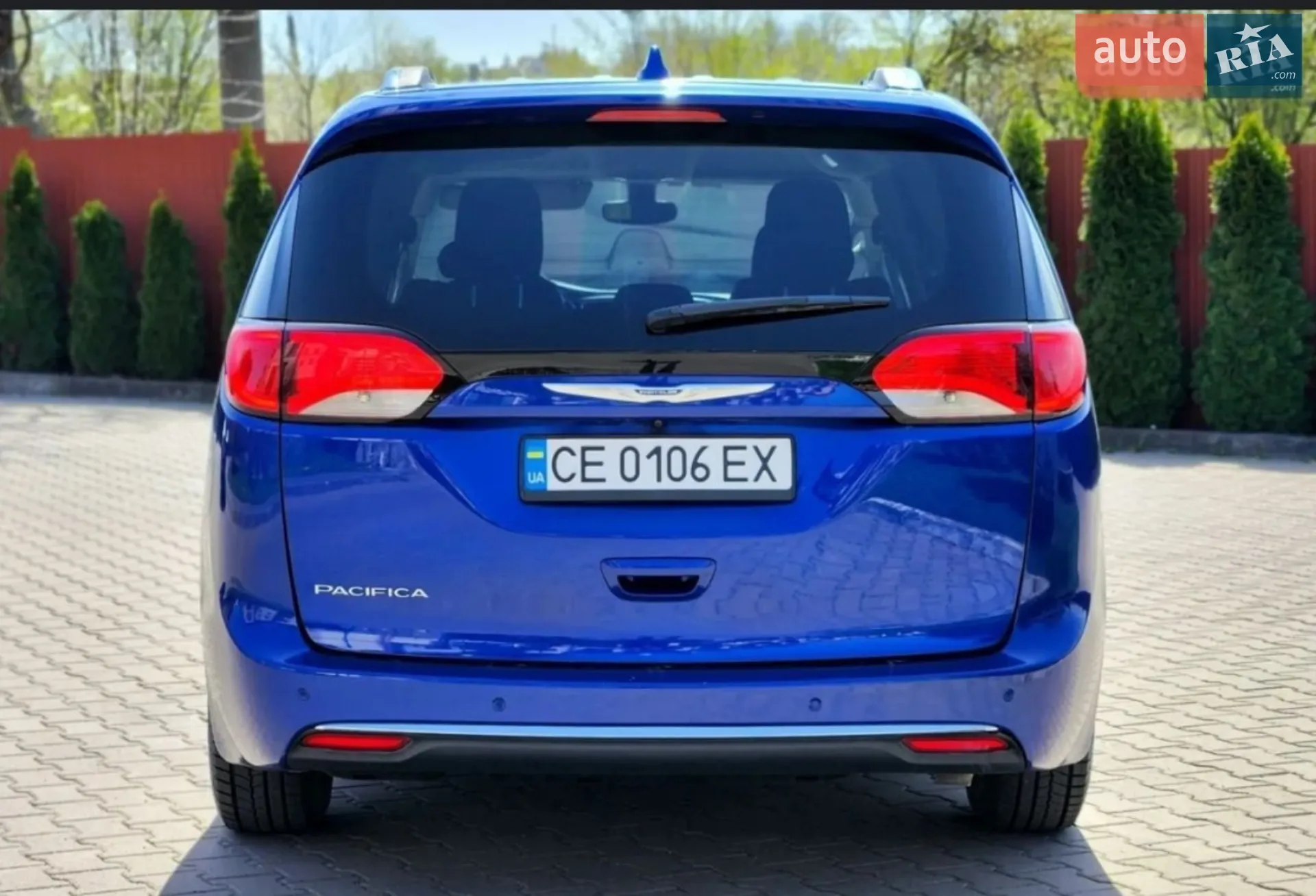 2020 Chrysler Pacifica - мініатюра 3