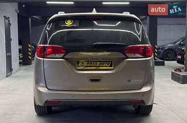 Минивэн Chrysler Pacifica 2017 в Черновцах фото 5 Минивэн Chrysler Pacifica 2017 в Черновцах