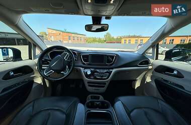 Универсал Chrysler Pacifica 2018 в 