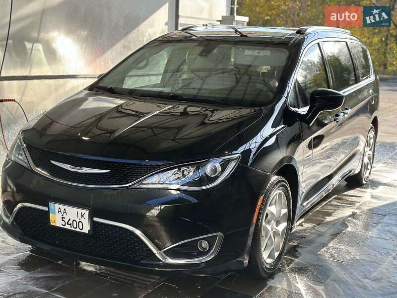 Chrysler Pacifica 2016