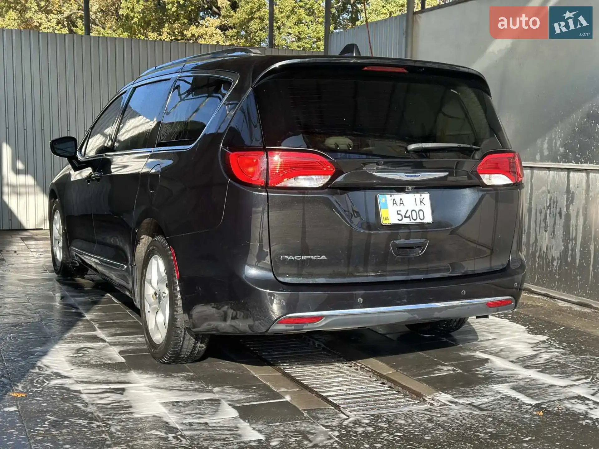 2016 Chrysler Pacifica - мініатюра 2