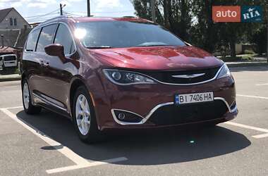 Универсал Chrysler Pacifica 2017 в 