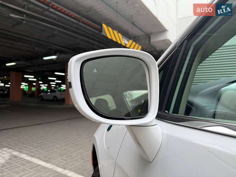 Минивэн Chrysler Pacifica 2017 в Киеве