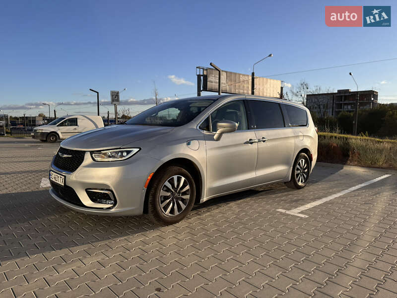 Мінівен Chrysler Pacifica 2022 в Львові