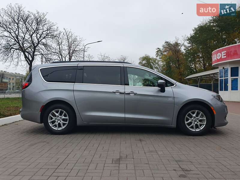 Мінівен Chrysler Pacifica 2021 в Києві фото 14 Мінівен Chrysler Pacifica 2021 в Києві