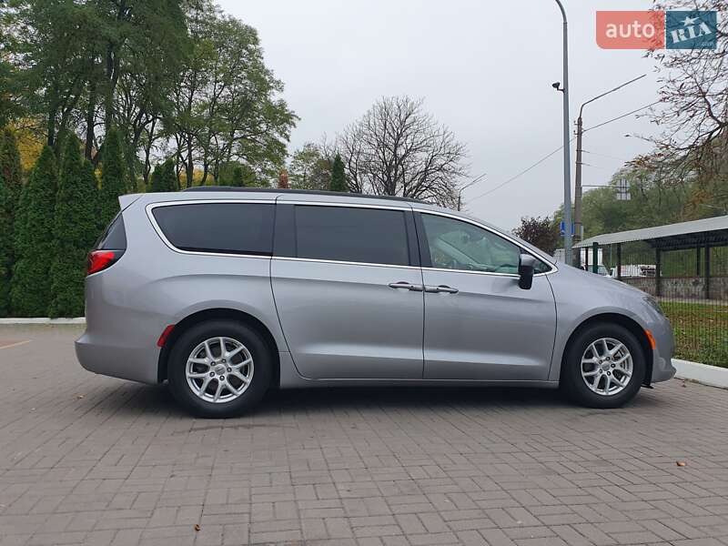 Мінівен Chrysler Pacifica 2021 в Києві фото 13 Мінівен Chrysler Pacifica 2021 в Києві