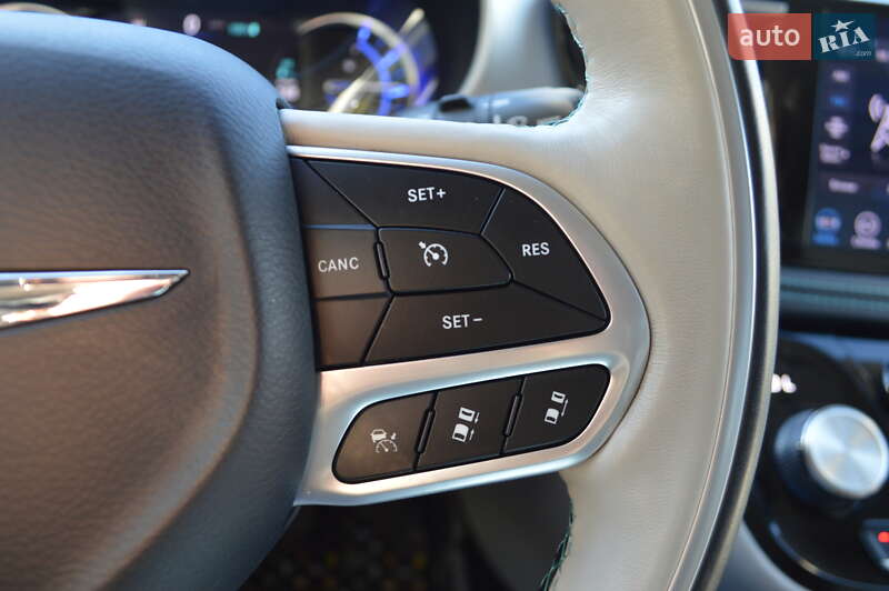 Мінівен Chrysler Pacifica 2019 в Одесі