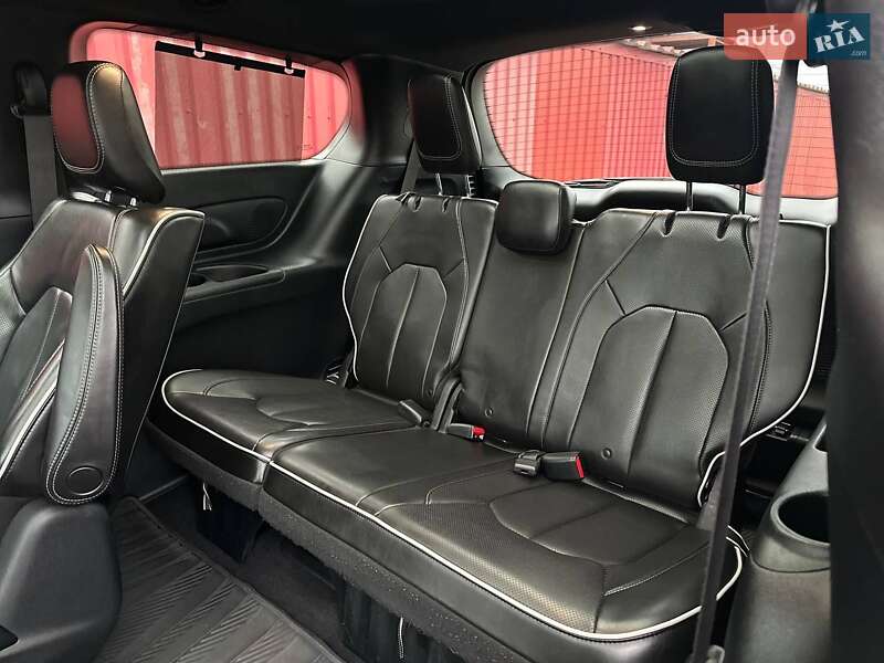 Минивэн Chrysler Pacifica 2019 в Киеве фото 24 Минивэн Chrysler Pacifica 2019 в Киеве
