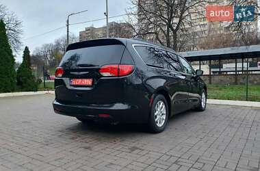 Минивэн Chrysler Pacifica 2020 в Киеве