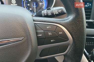 Минивэн Chrysler Pacifica 2020 в Киеве