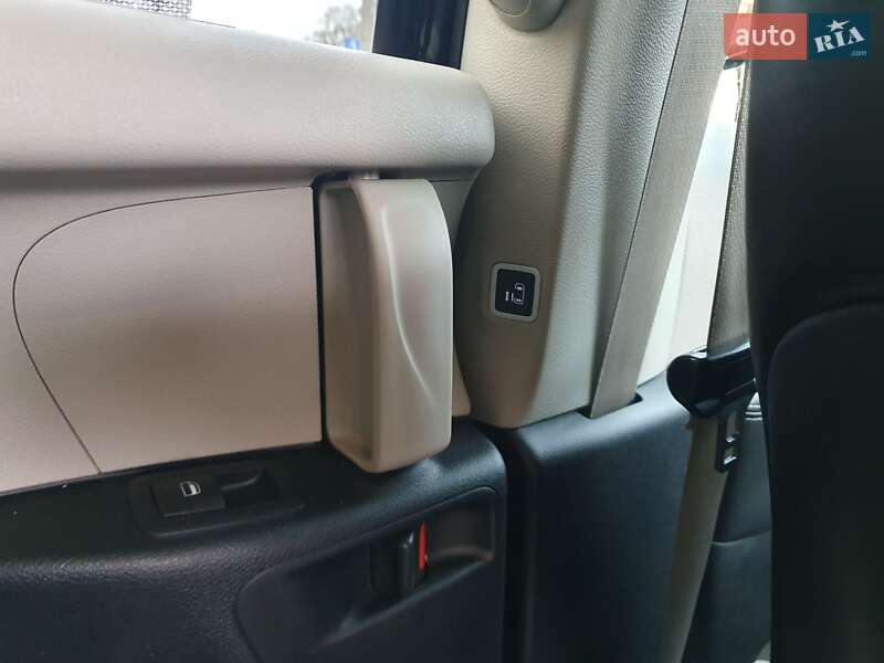 Мінівен Chrysler Pacifica 2020 в Києві