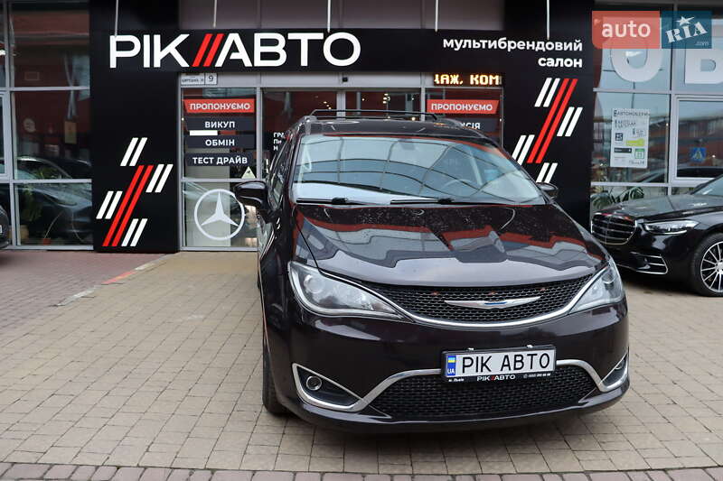 Chrysler Pacifica 2017