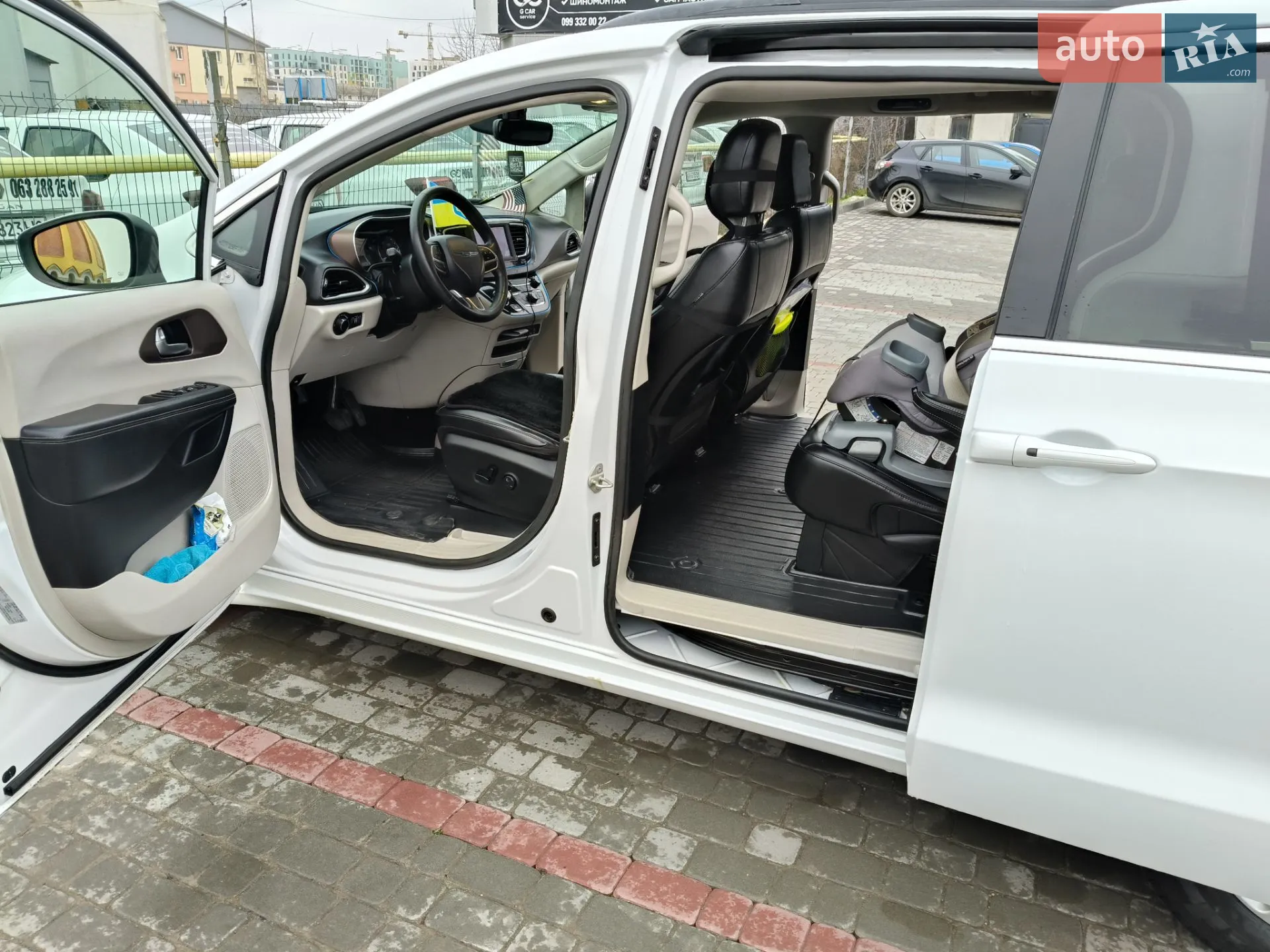 2020 Chrysler Pacifica - мініатюра 17