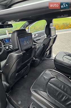 Минивэн Chrysler Pacifica 2019 в Днепре