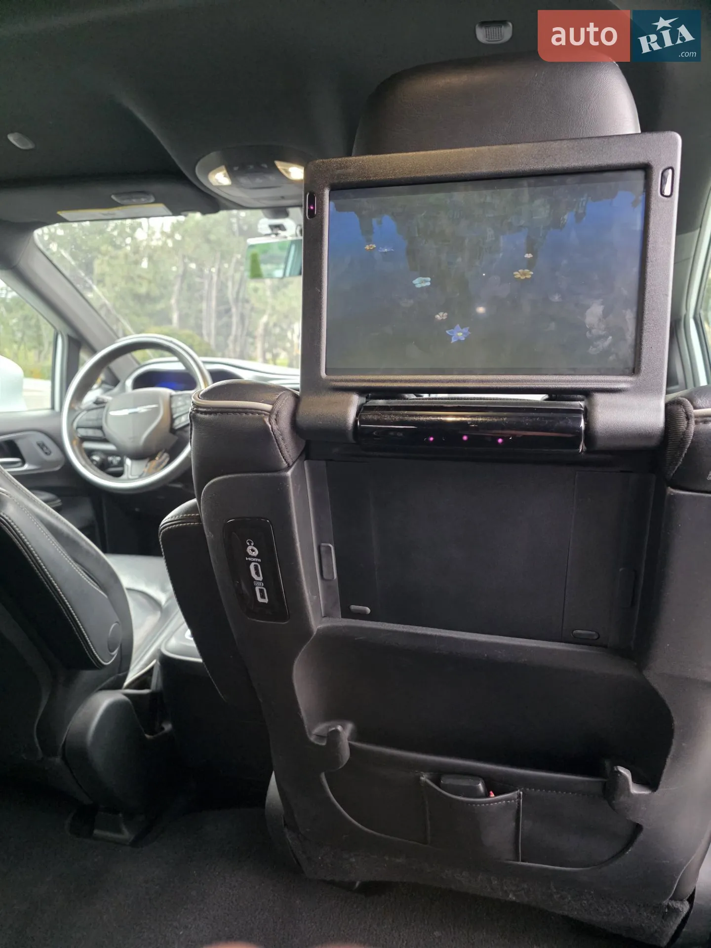 2019 Chrysler Pacifica - мініатюра 16