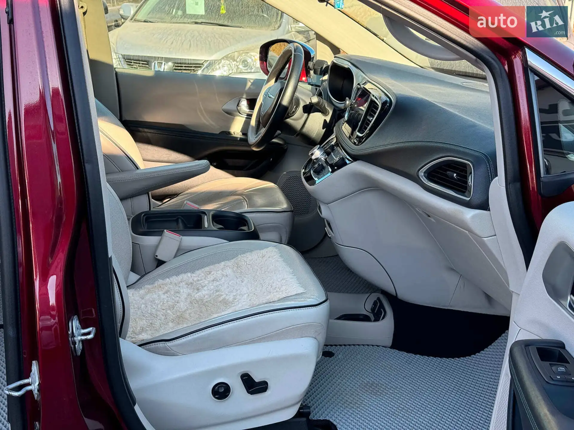 2017 Chrysler Pacifica - мініатюра 24