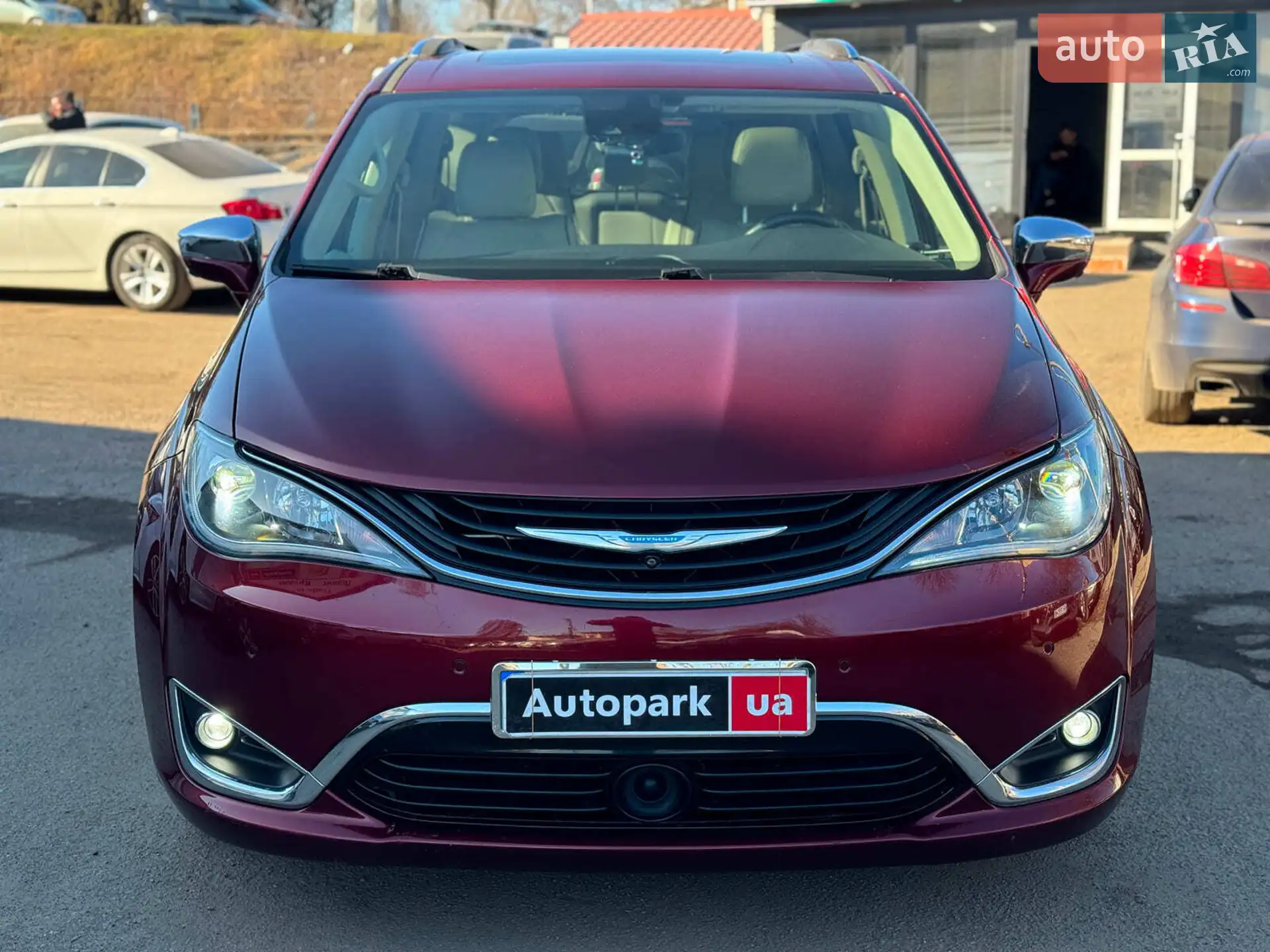 2017 Chrysler Pacifica - мініатюра 2
