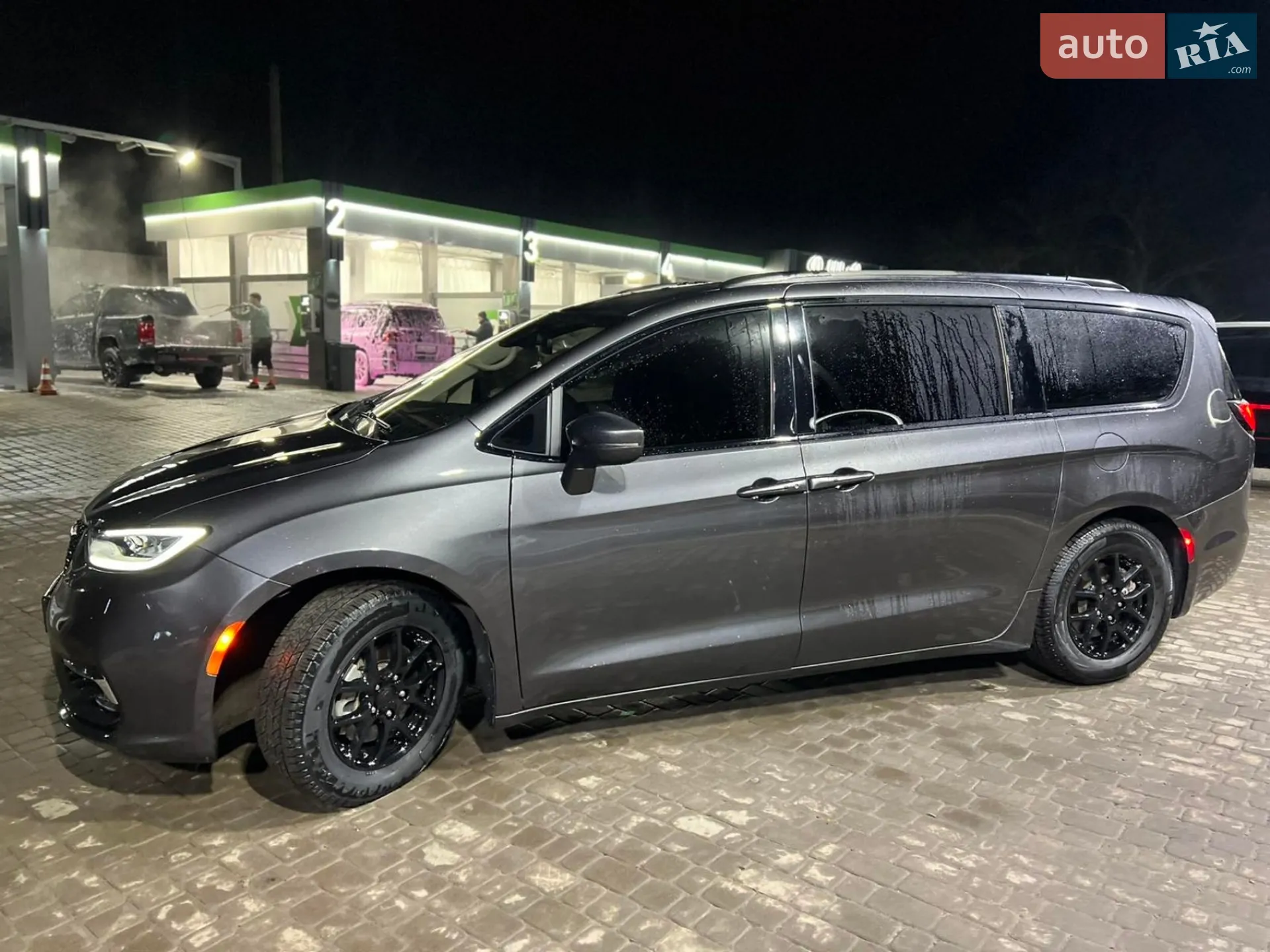 2021 Chrysler Pacifica - мініатюра 11