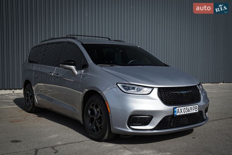 Мінівен Chrysler Pacifica 2021 в Харкові