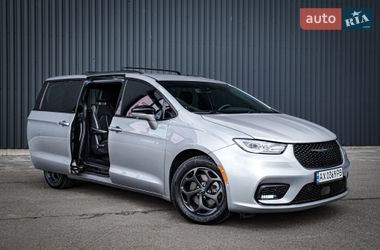 Минивэн Chrysler Pacifica 2021 в Харькове