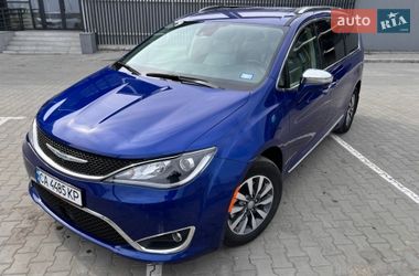 chrysler pacifica 2020 в Черкаси від професійного продавця Макс