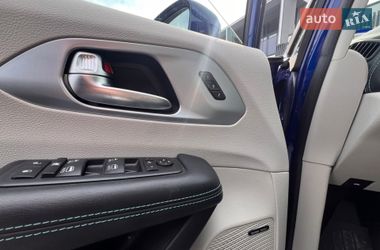 Минивэн Chrysler Pacifica 2020 в Черкассах