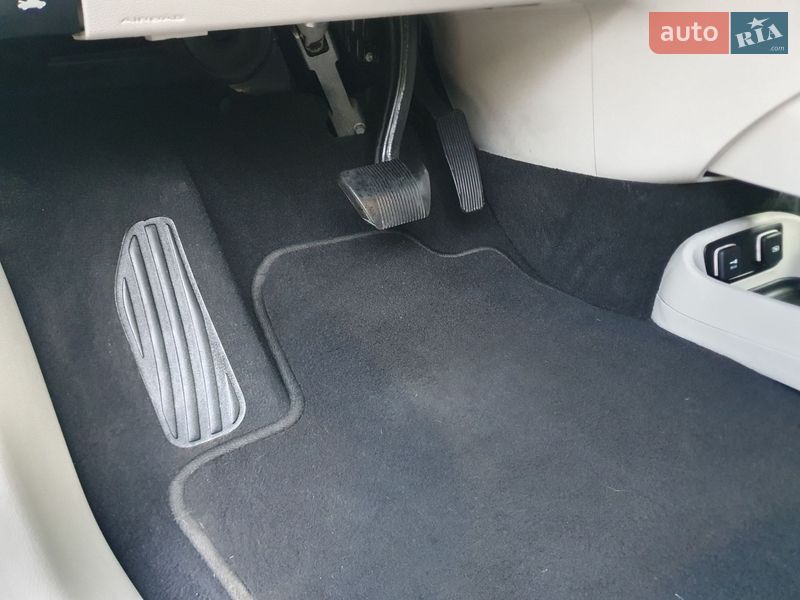 Минивэн Chrysler Pacifica 2020 в Киеве