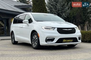 Минивэн Chrysler Pacifica 2022 в Львове