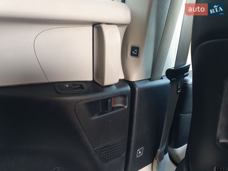 Минивэн Chrysler Pacifica 2020 в Киеве