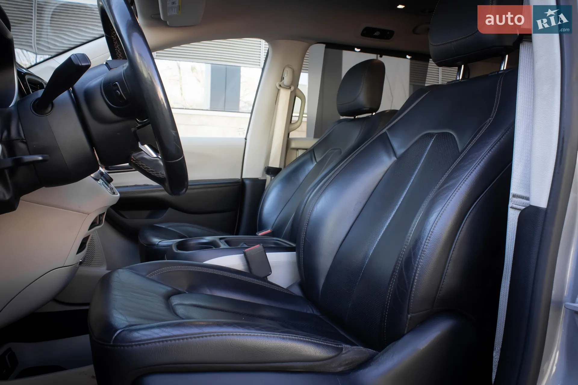 2019 Chrysler Pacifica - мініатюра 9