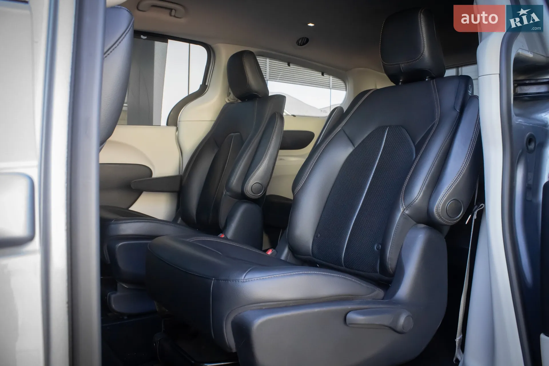 2019 Chrysler Pacifica - мініатюра 13