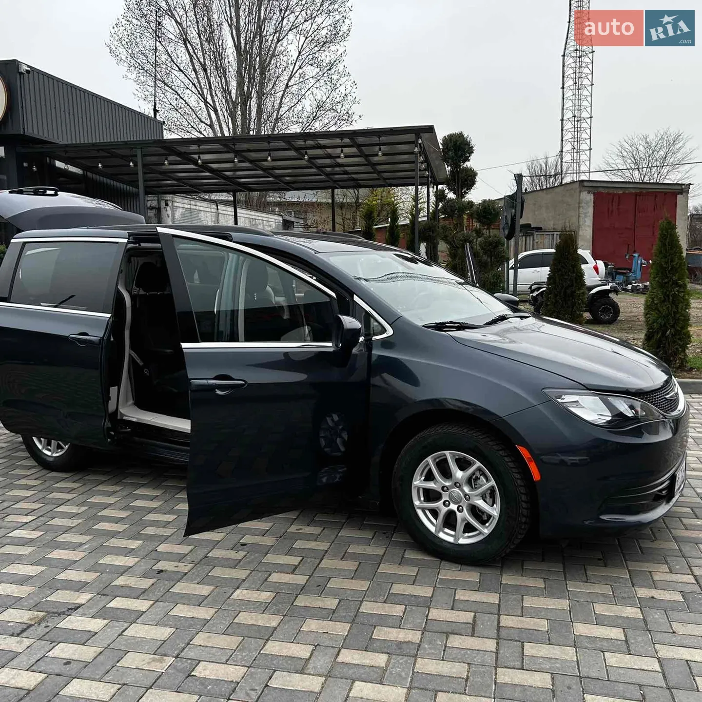 2019 Chrysler Pacifica - мініатюра 3