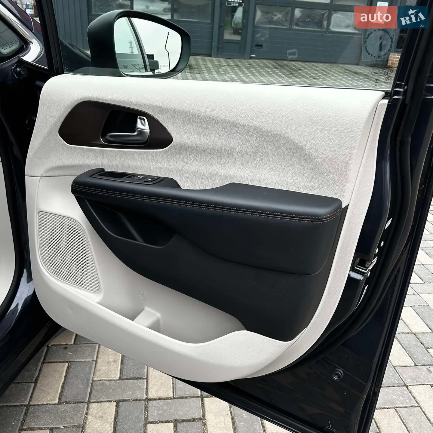2019 Chrysler Pacifica - мініатюра 10