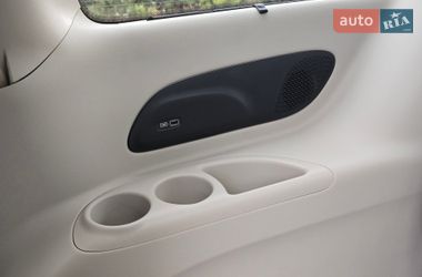Минивэн Chrysler Pacifica 2017 в Хмельницком