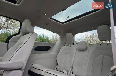 Минивэн Chrysler Pacifica 2017 в Хмельницком