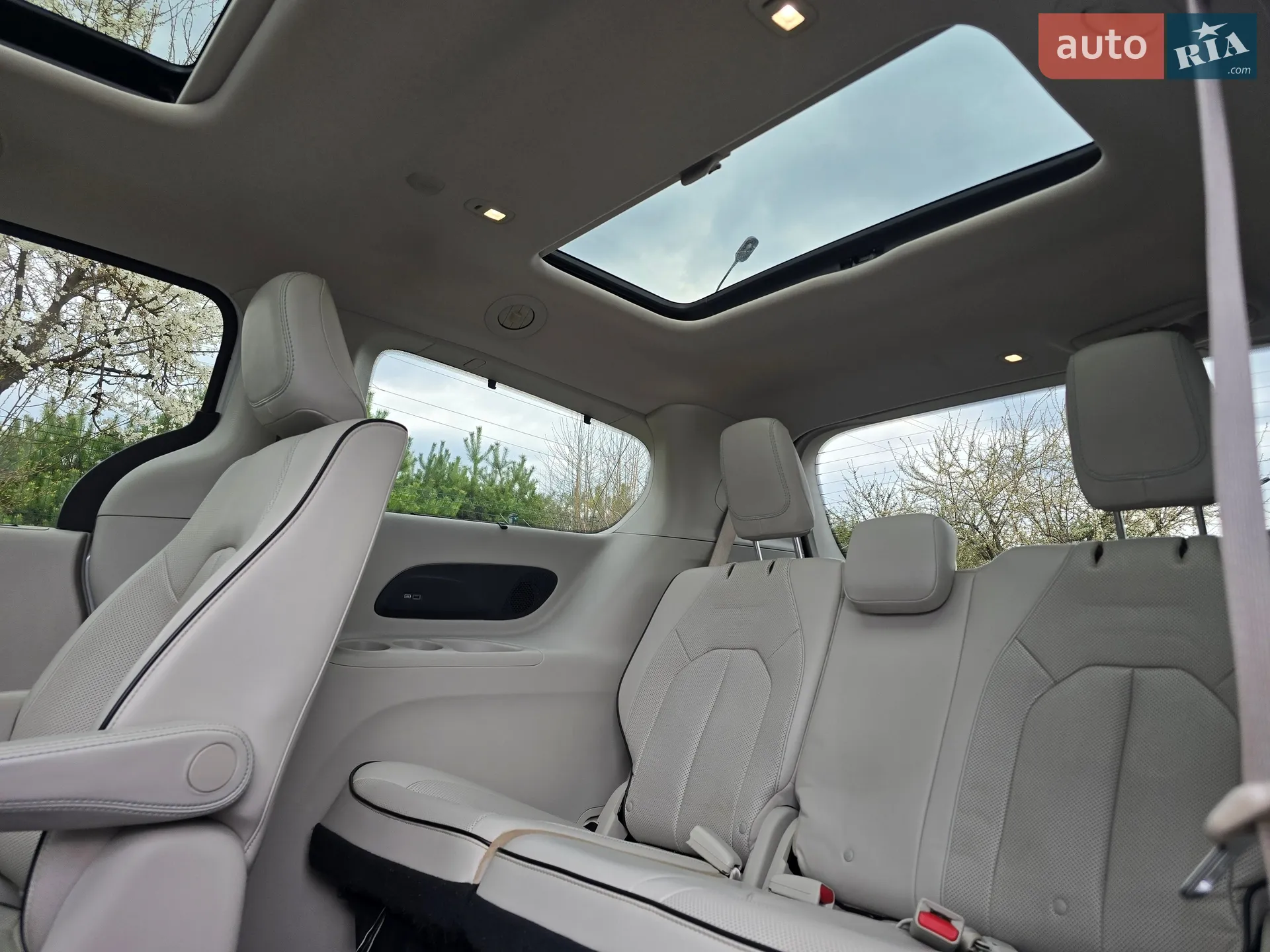 2017 Chrysler Pacifica - мініатюра 93