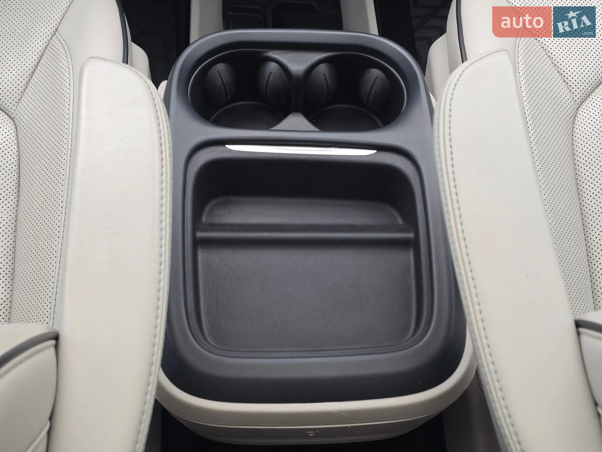 2017 Chrysler Pacifica - мініатюра 62