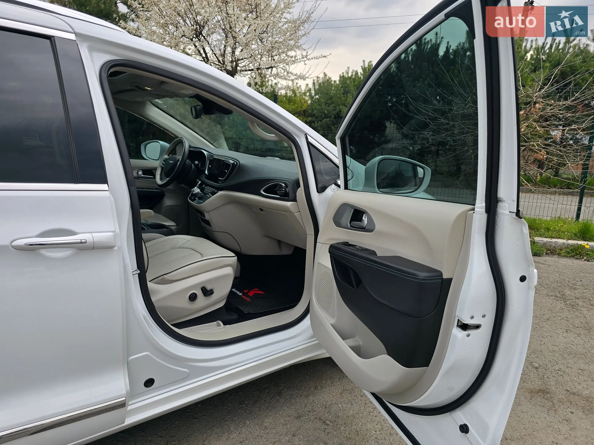 2017 Chrysler Pacifica - мініатюра 66