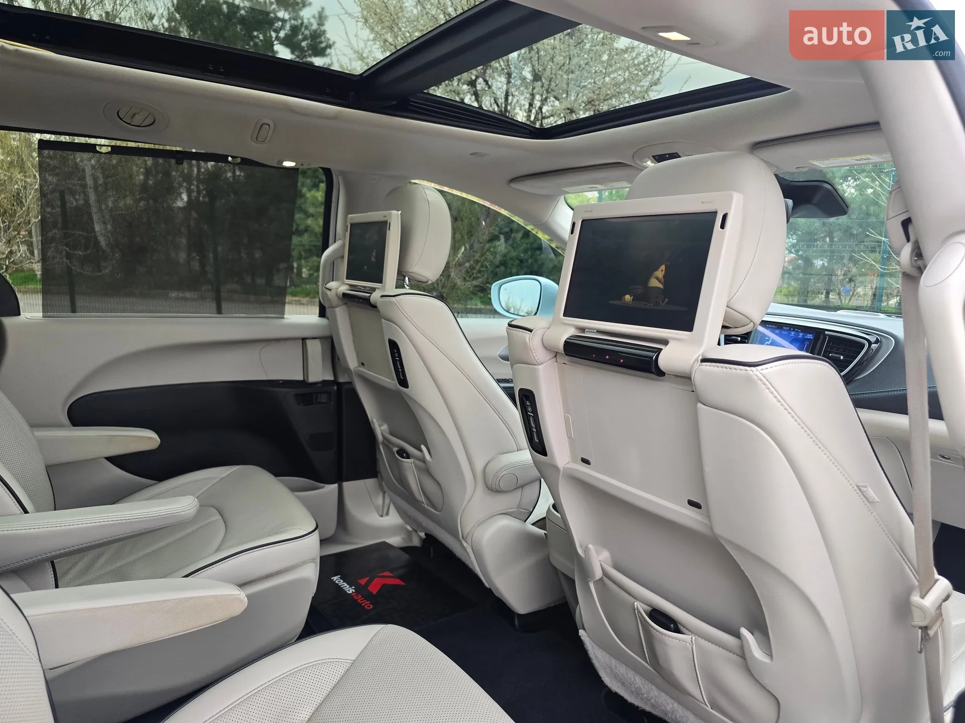 2017 Chrysler Pacifica - мініатюра 104