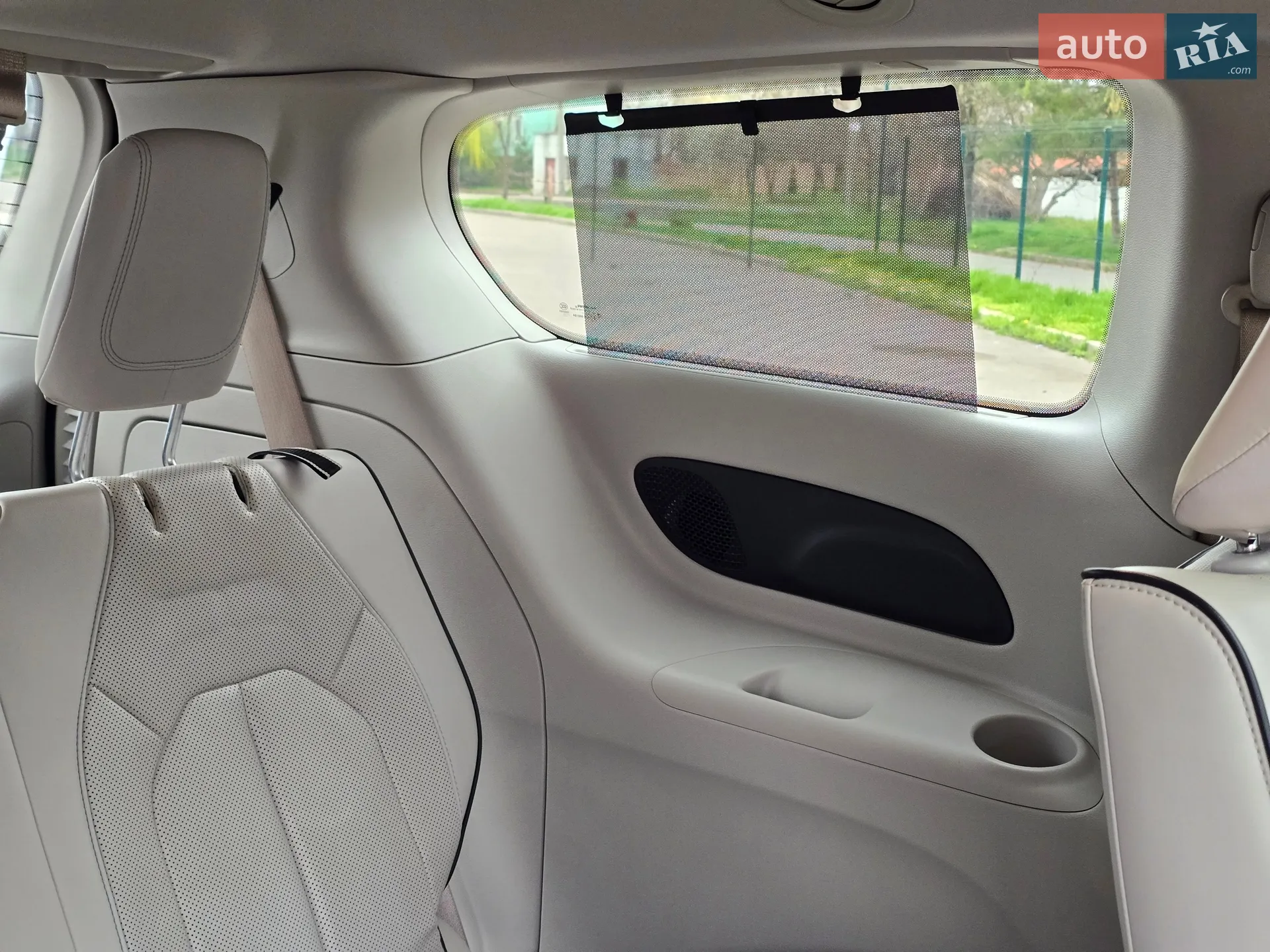 2017 Chrysler Pacifica - мініатюра 114