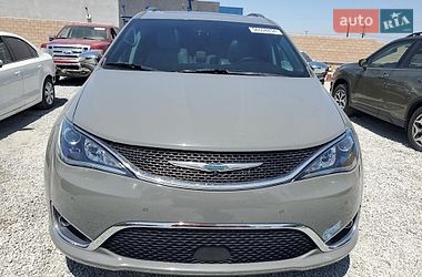 Минивэн Chrysler Pacifica 2020 в Житомире